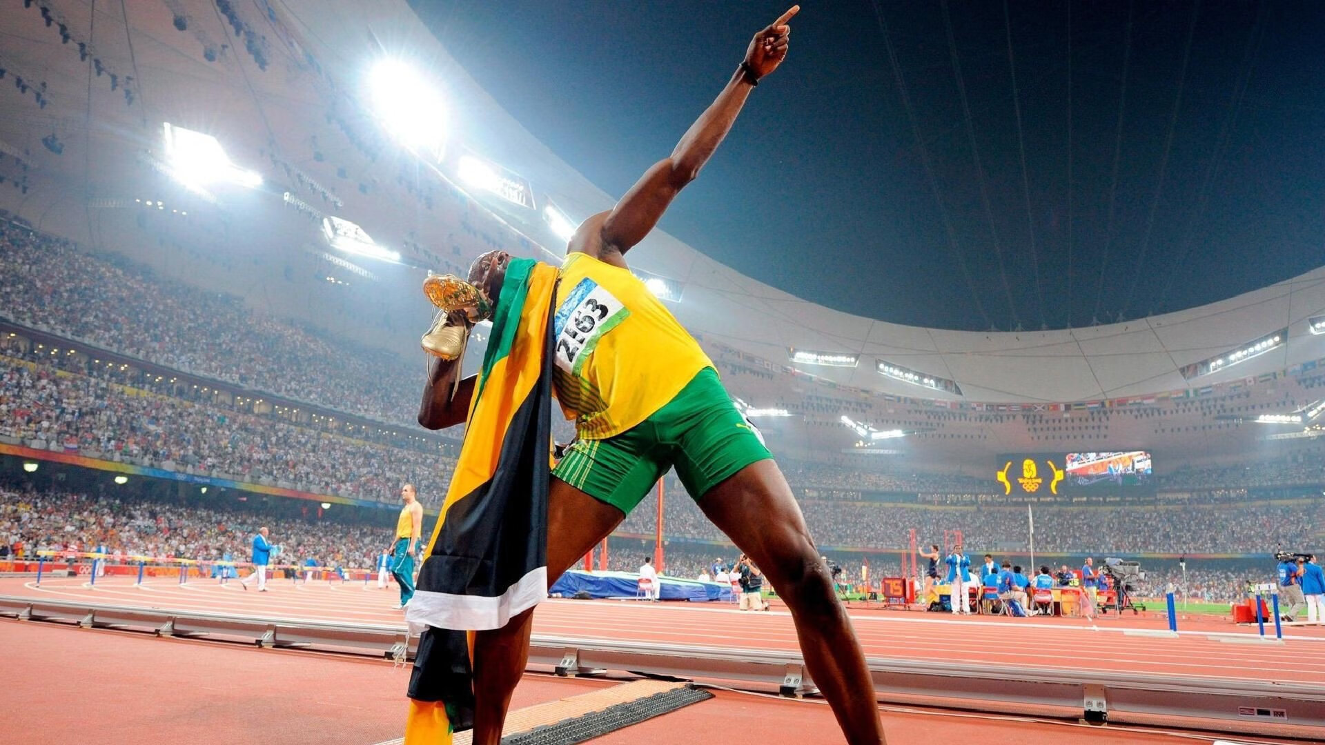 绝境中的英雄，卡塞米罗最后时刻一锤定音，洪都拉斯逆转委内瑞拉书写足球史诗