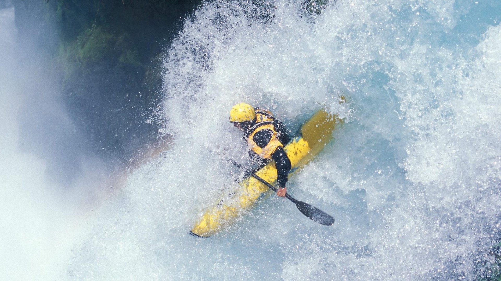 赛道新秩序，红牛二队战术碾压，周冠宇统治级表现点燃全场