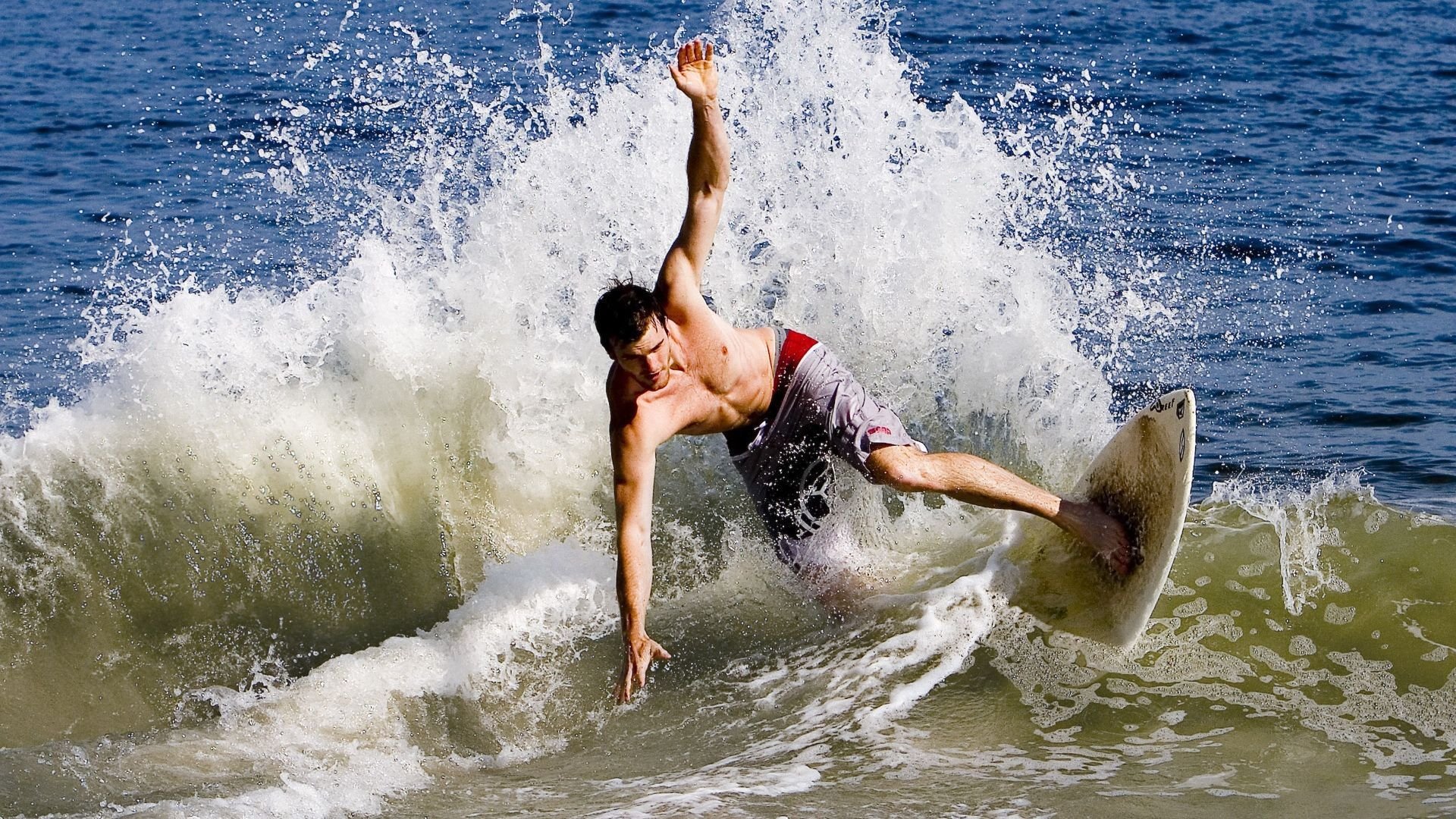 丹麦队逆转马来西亚队，李梓嘉高光表现背后的团队博弈