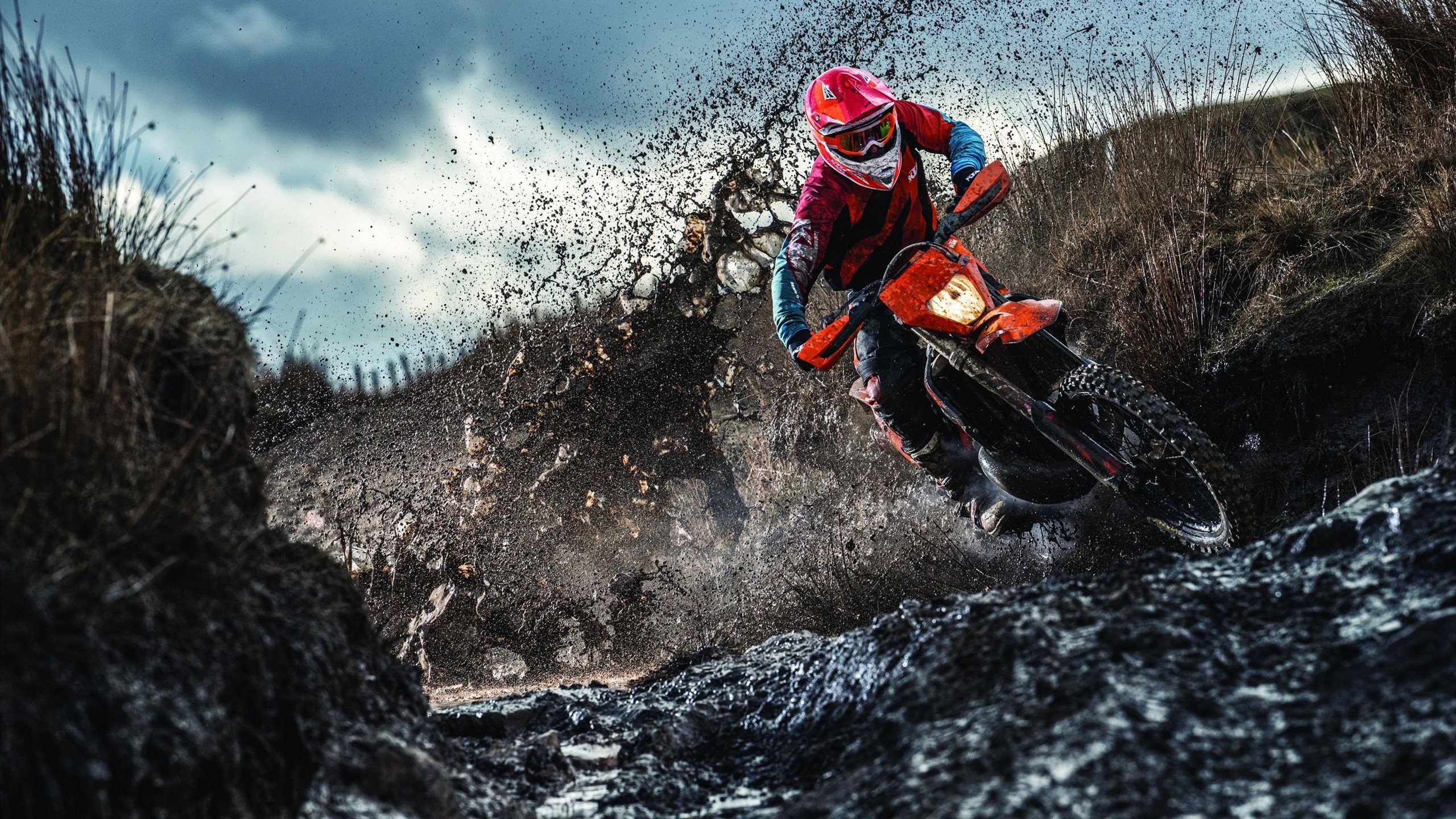 当东方遇见西方,联合杯鏖战拉沃尔杯,德约科维奇点燃跨大陆网球圣火